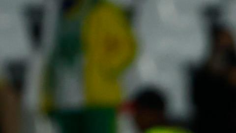 Neymar empató, según la FIFA a Pelé.