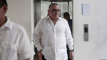 Corte de El Salvador envía a juicio a Mauricio Funes