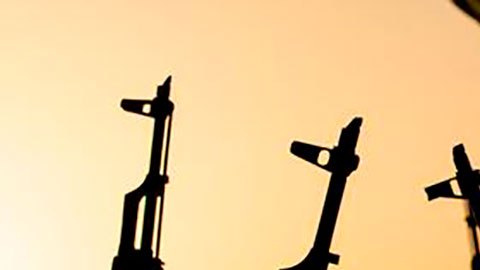 Atentado en Irak deja ocho policías muertos