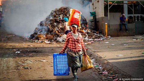 Unos 339 millones de personas necesitarán ayuda humanitaria en 2023