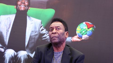 Pelé durante una rueda de prensa en ciudad de México en 2014.
