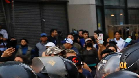 Protestas en Perú dejan dos manifestantes fallecidos