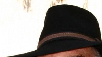 Andrés García culpa a su hijo Leonardo de querer su herencia.