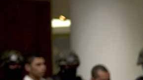 Los detenidos portaban chalecos antibalas y armas de uso exclusivo del ejército