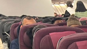 Asesino serial Charles "La Serpiente" Sobhraj regresa a Francia