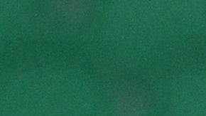 Clarence Seedorf disputando un balón con Cafú en un partido de leyendas disputado en Doha - Qatar.