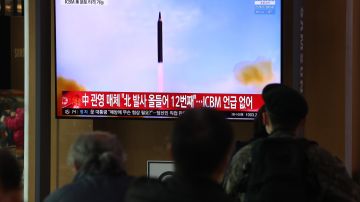 Corea del Norte dispara 2 misiles balísticos