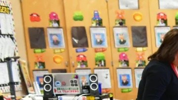 Algunos distritos escolares en el condado de Los Ángeles ya van adelantados con un plan de estudios étnicos. (Getty Images)