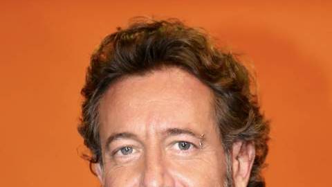 Gabriel Soto estaría intentando conquistar a la actriz colombiana Sara Corrales.