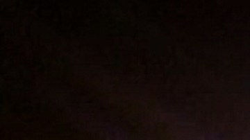 Testigo relata que trató de ayudar a oficial latino baleado en Riverside, pero 911 tardó seis llamadas en contestar