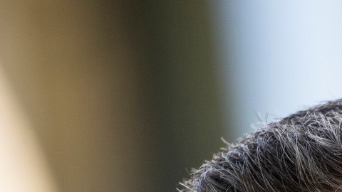 El secretario de Salud, Xavier Becerra, urge a latinos a obtener cobertura de seguro médico.