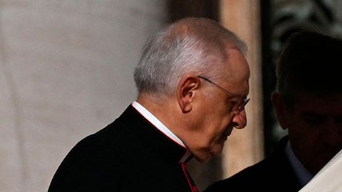 Papa Francisco: "Ya he firmado mi renuncia" en caso de impedimento médico