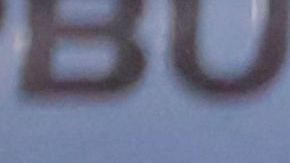 Karim Benzema llegando a Qatar con la selección de Francia.