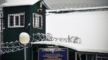 This picture taken on on November 19, 2022 shows the entrance of the penalty colony IK-2in the town of Yavas in Mordovia, central Russia. - US' Women's National Basketball Association (WNBA) basketball player Brittney Griner, who was detained at Moscow's Sheremetyevo airport and later charged with illegal possession of cannabis, began serving her sentence at IK-2. Russia said it hoped the United States will return notorious Russian arms trafficker Viktor Bout in a prisoner swap, after American basketball star Brittney Griner was transferred to a penal colony. (Photo by Alexander NEMENOV / AFP) (Photo by ALEXANDER NEMENOV/AFP via Getty Images)
