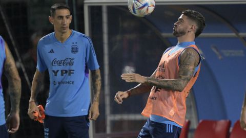 Ángel Di María y Rodrigo De Paul en un entrenamiento de Argentina.