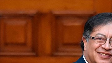 AMLO anuncia viaje a Colombia para analizar con Gustavo Petro política antidrogas