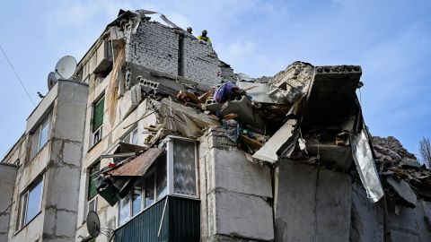 Ataques con drones dejan a más de un millón sin electricidad en el sur de Ucrania, dicen las autoridades