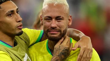 Neymar no contuvo las lágrimas tras la eliminación de Brasil.
