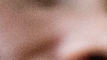 La pareja decidió retrasar su boda después del partido.