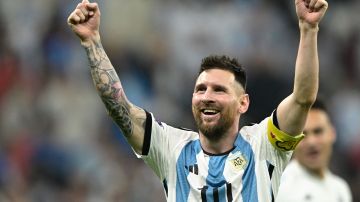 Lionel Messi celebrando la victoria en semifinales ante Croacia.