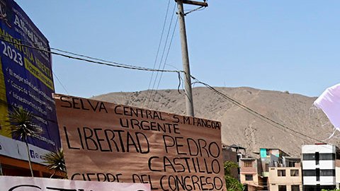 Más de 250 mexicanos buscan salir de Perú tras disturbios por crisis política
