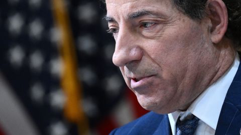 Representante demócrata Jamie Raskin, miembro del comité del 6 de enero, anuncia que tiene cáncer