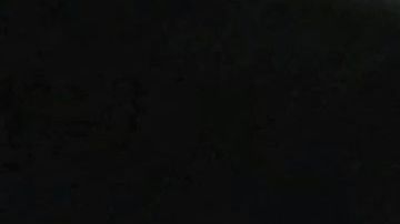 Aficionado invandiendo campo de fútbol durante un partido del Leicester en Inglaterra.