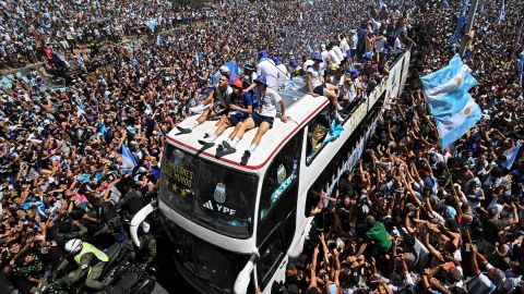 Jugadores de Argentina celebrando el triunfo en el Mundial de Qatar 2022.