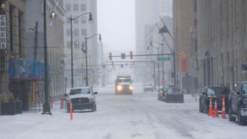 La fuerte nevada causada por la tormenta invernal en Detroit.