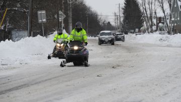 Guardia Nacional continúa la búsqueda de las víctimas de la tormenta de invierno mortal casa por casa en Buffalo