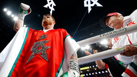 Saúl 'Canelo' Álvarez en su defensa ante Gennady Golovkin en septiembre de 2022.