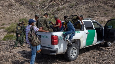 El Título 42 permite la expulsión expedita de inmigrantes.