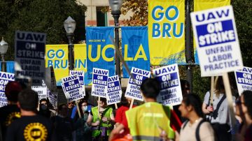 La huelga alcanzó los 10 campus de la Universidad de California.
