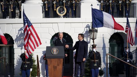 Los presidentes Joe Biden y Emmanuel Macron.