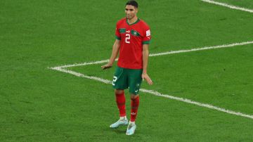 Hakimi marcó el penal que le dio la clasificación a Marruecos.