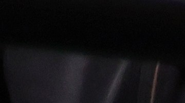 Luis Alberto Lopez celebra su conquista con la bandera mexicana.