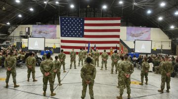 Soldados asisten a la ceremonia de activación de las Fuerzas Espaciales de Corea de EE.UU. el 14 de diciembre de 2022 en Corea del Sur.