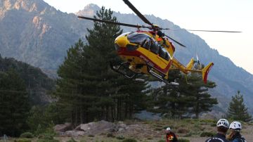 Helicóptero realiza “aterrizaje forzoso” en Las Vegas y deja 7 heridos