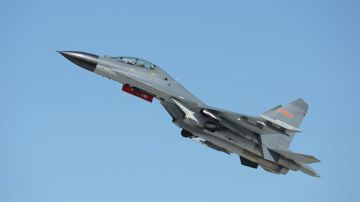 Jet de combate chino se acercó a 10 pies de avión militar de EE.UU.