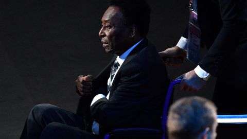 Edson Arantes do Nascimento, Pelé en un acto de la FIFA.