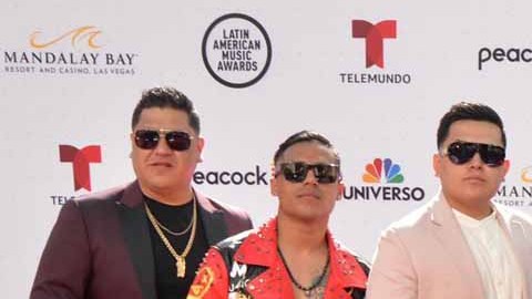 Durante 2022, el Grupo Firme recibió un par de reconocimientos durante la velada de los Premios Billboard de la Música Latin