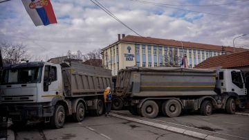 Kosovo cerró su mayor paso fronterizo con Serbia mientras crecen las posibilidades de una guerra
