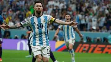 Messi celebra su gol contra Croacia en semifinales.