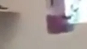 Niños se protegen de balacera