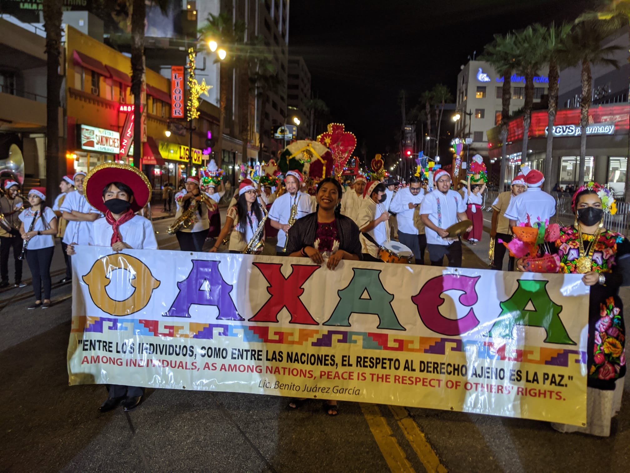 Oaxacans: more than a decade of participating in the Hollywood Christmas Parade