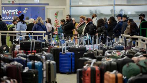 Algunos clientes con cancelaciones sostienen que Southwest Airlines sólo les quiere ofrecer un crédito y no su dinero en efectivo