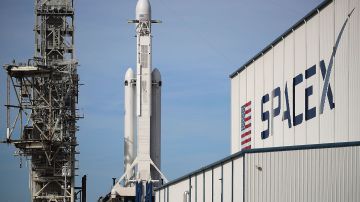 SpaceX se prepara para lanzar el primer módulo lunar privado del mundo