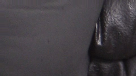 Fanático argentino se tatuó a Lionel Messi besando la Copa del Mundo.