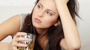 Beber en exceso puede dañar los nervios del cerebro, reduciendo el efecto de los neurotransmisores