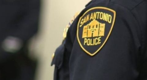 El Departamento de la Policía de San Antonio investiga.